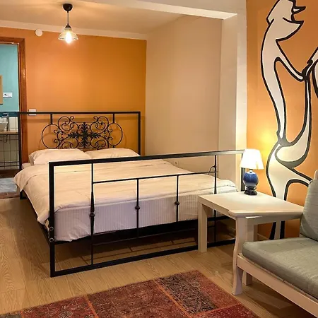Villa Stayhouse's - Modern,peaceful & Unique Mansion